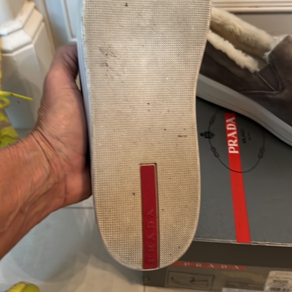 Prada suede shearling slipon sneakers - Picture 5 of 9
